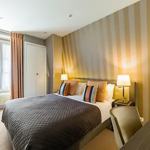 Hotel Eiffel Kennedy, Parigi